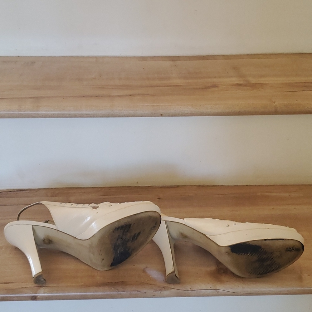 GUESS PEEP TOE PLATFORMS - Picture 3 of 4